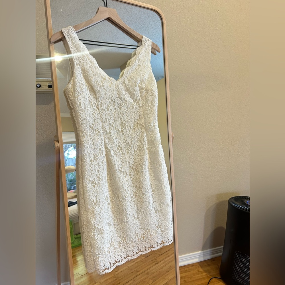 Elegant White Lace Mini Dress